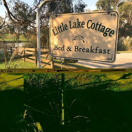 Little Lake Cottage Nyora Luaran gambar