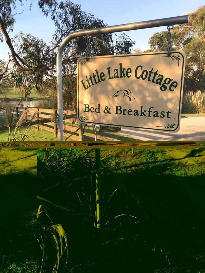 Little Lake Cottage Nyora Luaran gambar